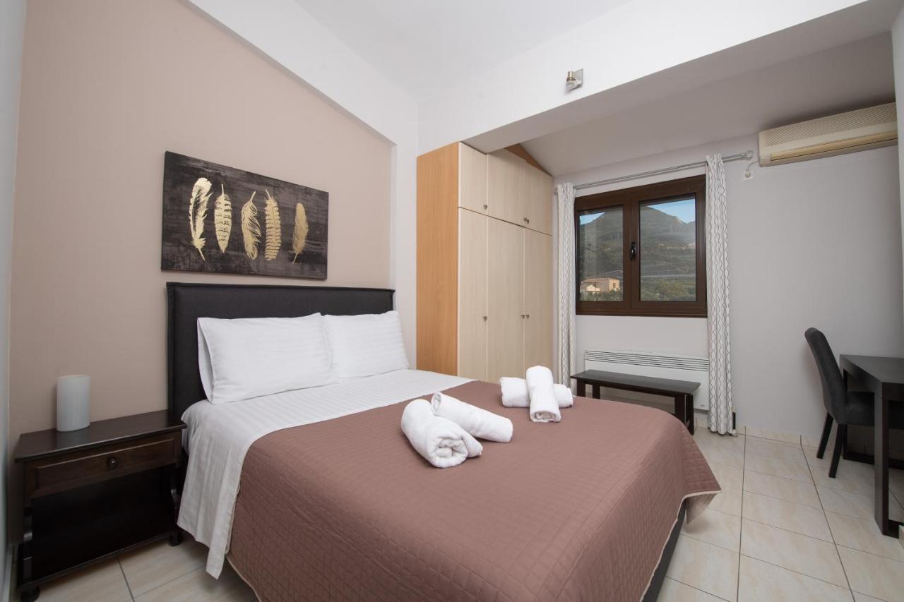 Punda 4 Seasons Apartment Diakopto Exterior photo
