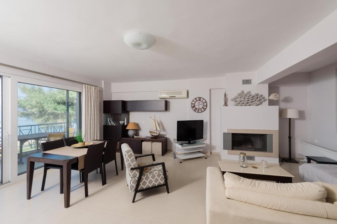 Punda 4 Seasons Apartment Diakopto Exterior photo